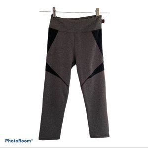 Spyder 19” Inseam Cropped Capri Gray Leggings